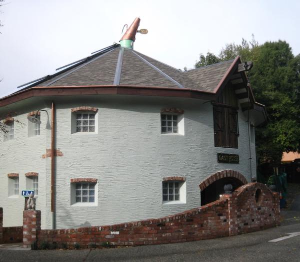 The new Oast House ablutions block at "Creeksyde" 